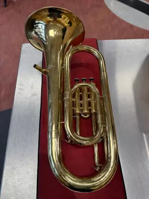 HOLTON STUDENT BARITONE 2