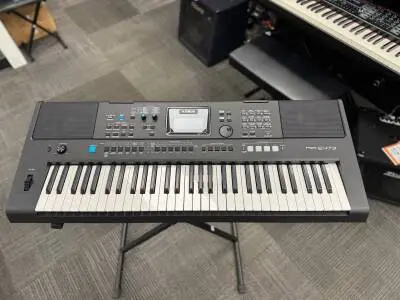 Yamaha - PSRE473