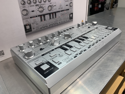 Gear Hunter | Behringer - TD-3-SR