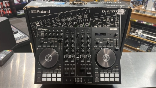 Roland - DJ-707M