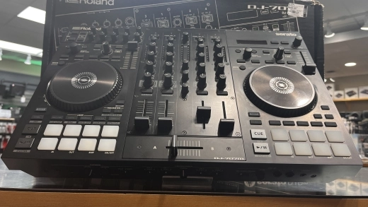 Roland - DJ-707M 2