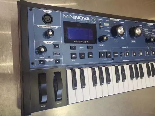 Novation - MININOVA 2