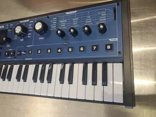 Novation - MININOVA 2