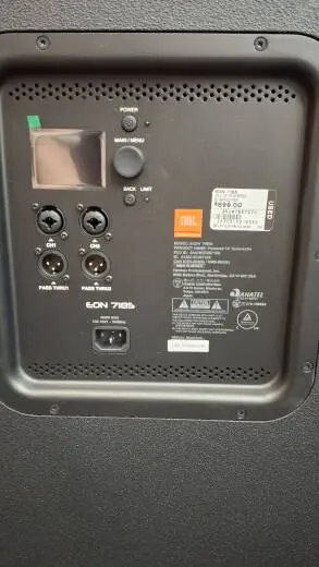 JBL - EON 718S 2