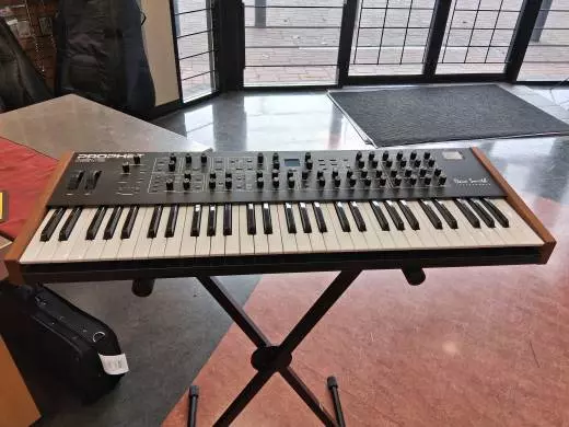 Dave Smith Instruments - PROPHET REV2 8