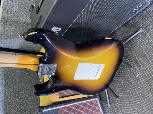 Fender - '57 Stratocaster Relic - Wide-Fade 2-Colour Sunburst 3
