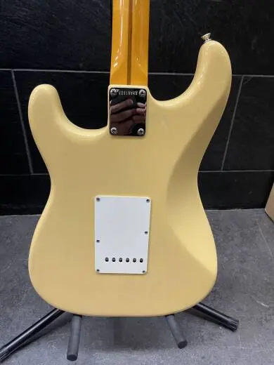 Fender - 011-0232-807 2