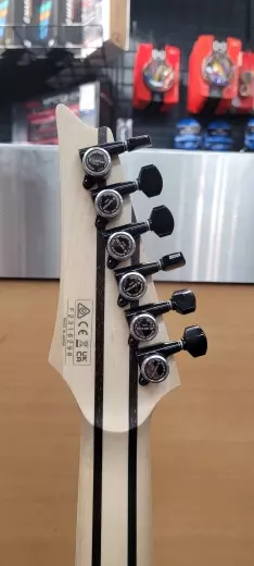 Ibanez RG Prestige - Polar Lights Flat 4