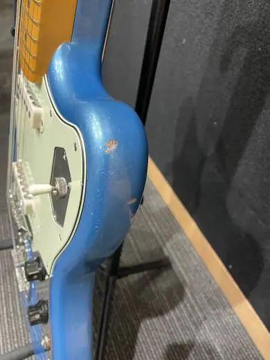 Fender - 011-4992-379 2