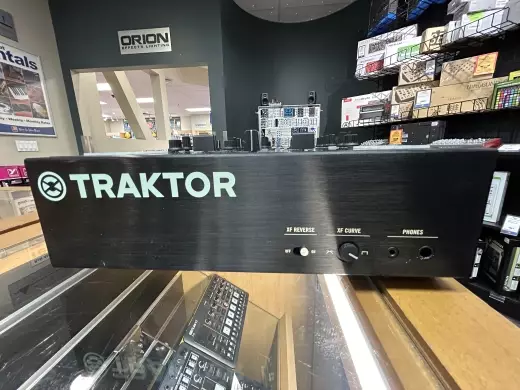 Native Instruments - TRAKTOR KONT Z2 2