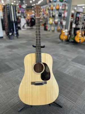 Martin Guitars - D-18 2012