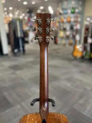 Martin Guitars - D-18 2012 2