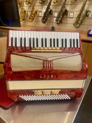 ACCORDION 6