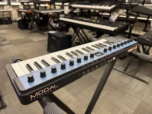 Modal Electronics - COBALT5S 4