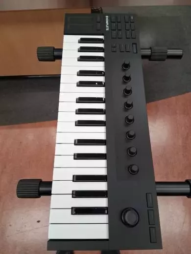 Native Instruments - M-32 2