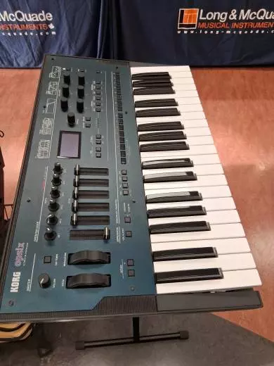 Korg - OPSIX 2