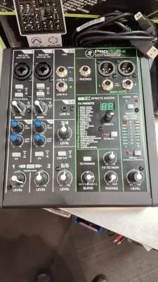 Mackie - PROFX6 V3