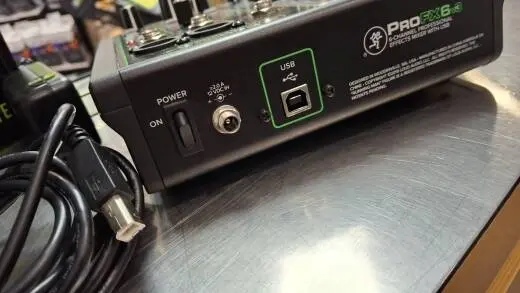 Mackie - PROFX6 V3 2