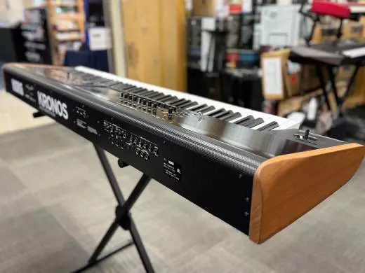 Korg - KRONOS2-88 2