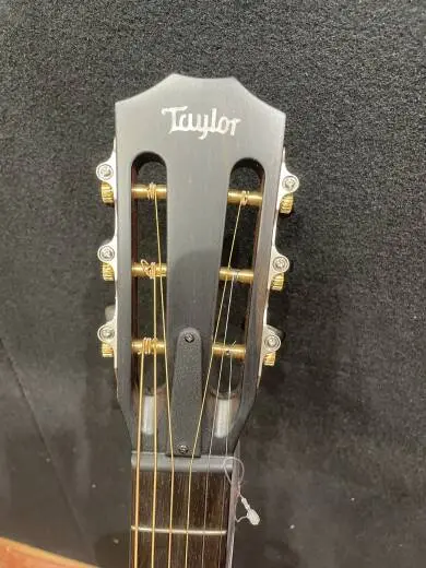 Taylor Guitars - 322E 12FRT VCL 2