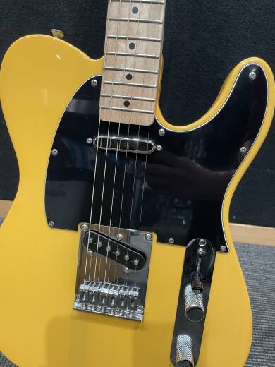 Squier Affinity Series Telecaster, Maple Fingerboard