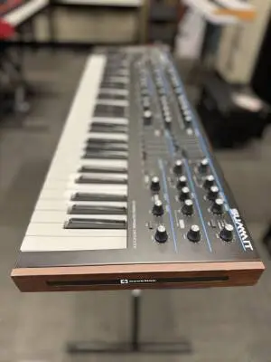 Novation - SUMMIT 2