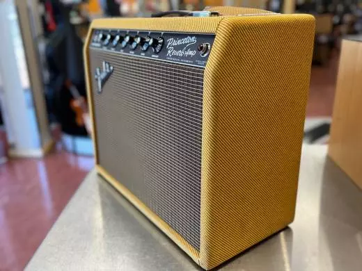 Fender - 217-2000-013 2