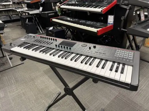 Roland - FANTOM-06 2