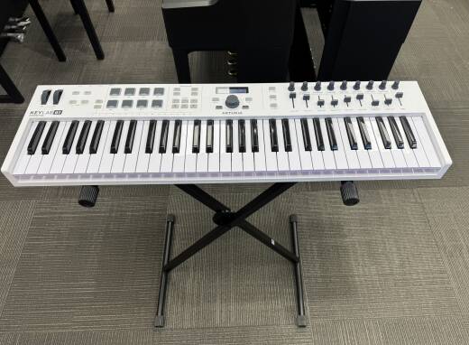 Arturia Keylab Essential 61 Universal MIDI Controller