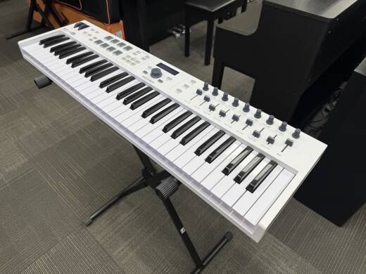Arturia Keylab Essential 61 Universal MIDI Controller