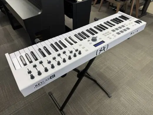 Arturia - KEYLAB ESSE 61 2