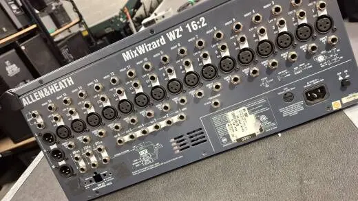 Allen & Heath - W4 1602 2