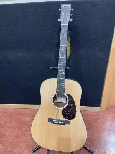 Martin Guitars - D-10E MARTIN