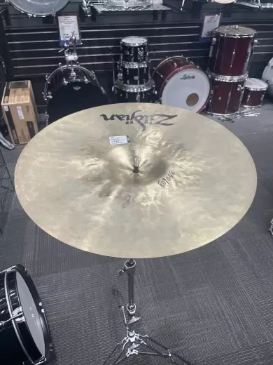 Zildjian - K 18 Dark Medium Thin 2