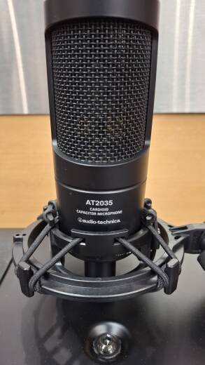 Audio-Technica AT2035 Condenser Microphone | Long & McQuade