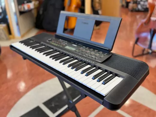 Yamaha - PSRE283 2