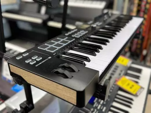 Store Special Product - Arturia - KEYLABES49MK3-B