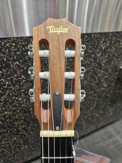 Taylor Guitars - ACADEMY 12E-NV2 2