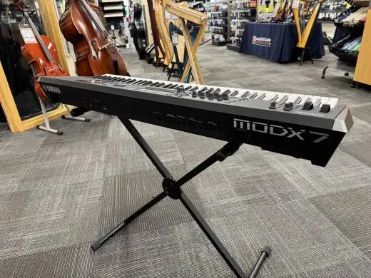 Yamaha - MODX7 2