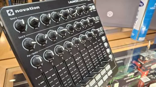 Novation - LAUNCHCNTRL XL2