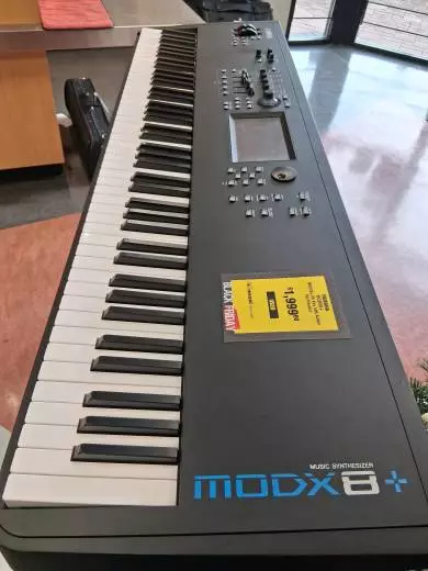 Yamaha - MODX8+ 2