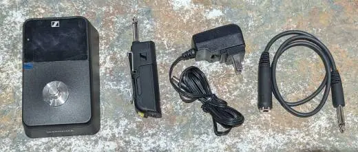 XSW-D PEDALBOARD SET W/INST TX, TUNER R