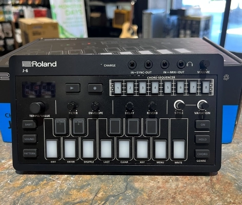 Gear Hunter | Roland - J-6