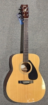 Yamaha FG411