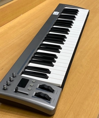 Acorn Instruments - MASTERKEY 49