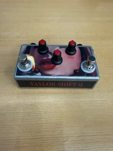 Celebrity Pedals Taylor Shift II