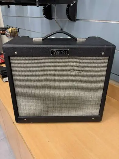 Store Special Product - Fender - 223-1500-000