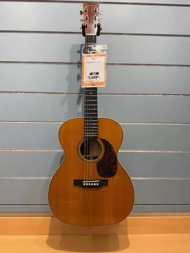 Martin Guitars - 000-28EC