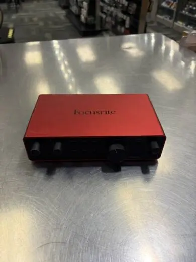 Focusrite - SCARLETT2I2MK4