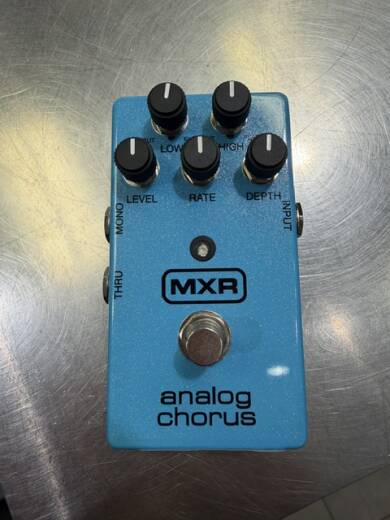 MXR M234 - Analog Chorus | Long & McQuade